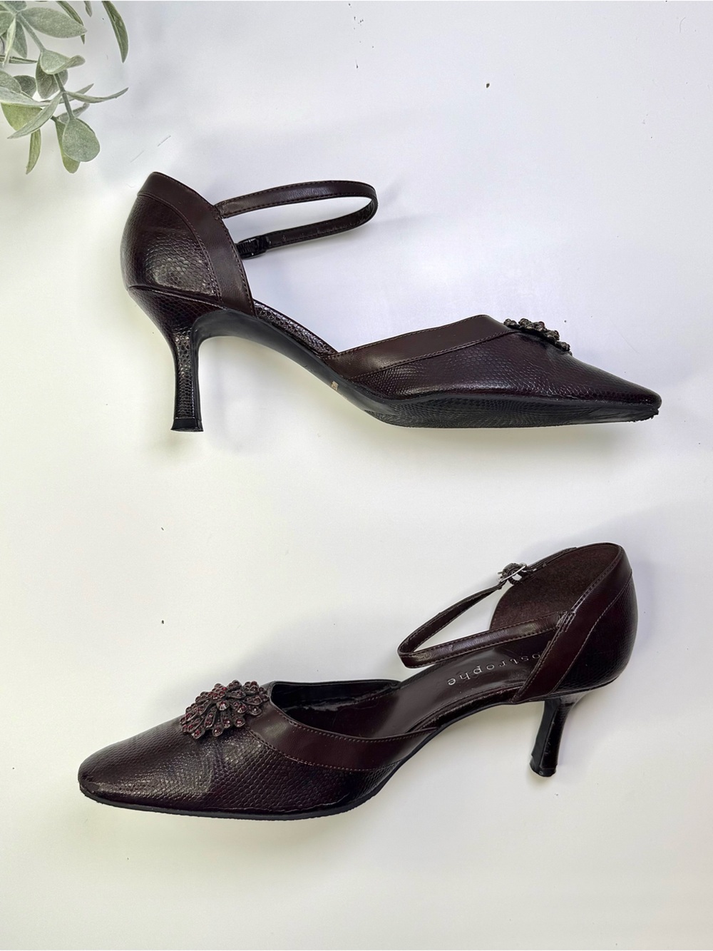 Apostrophe Jett Brown Pointed Toe Mary Jane Strappy Kitten Heels Women's Size 7M - Picture 13 of 16